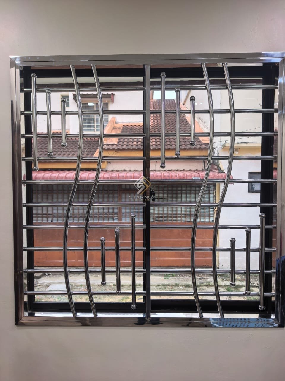 Stainless Steel Window by Starnox - example 3